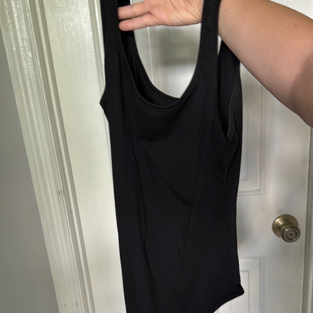 Black Sleeveless Women's Top